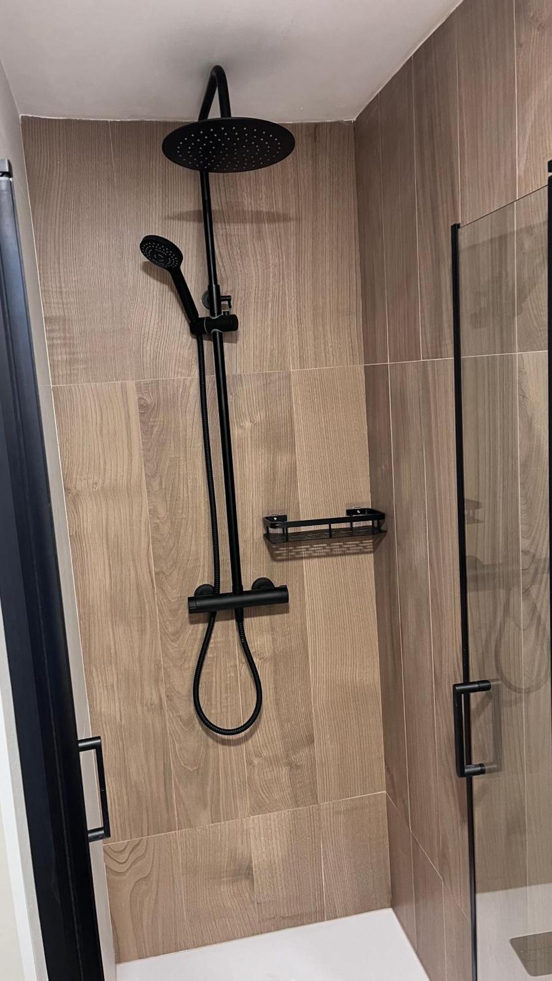 Victrix Homes レオン エクステリア 写真